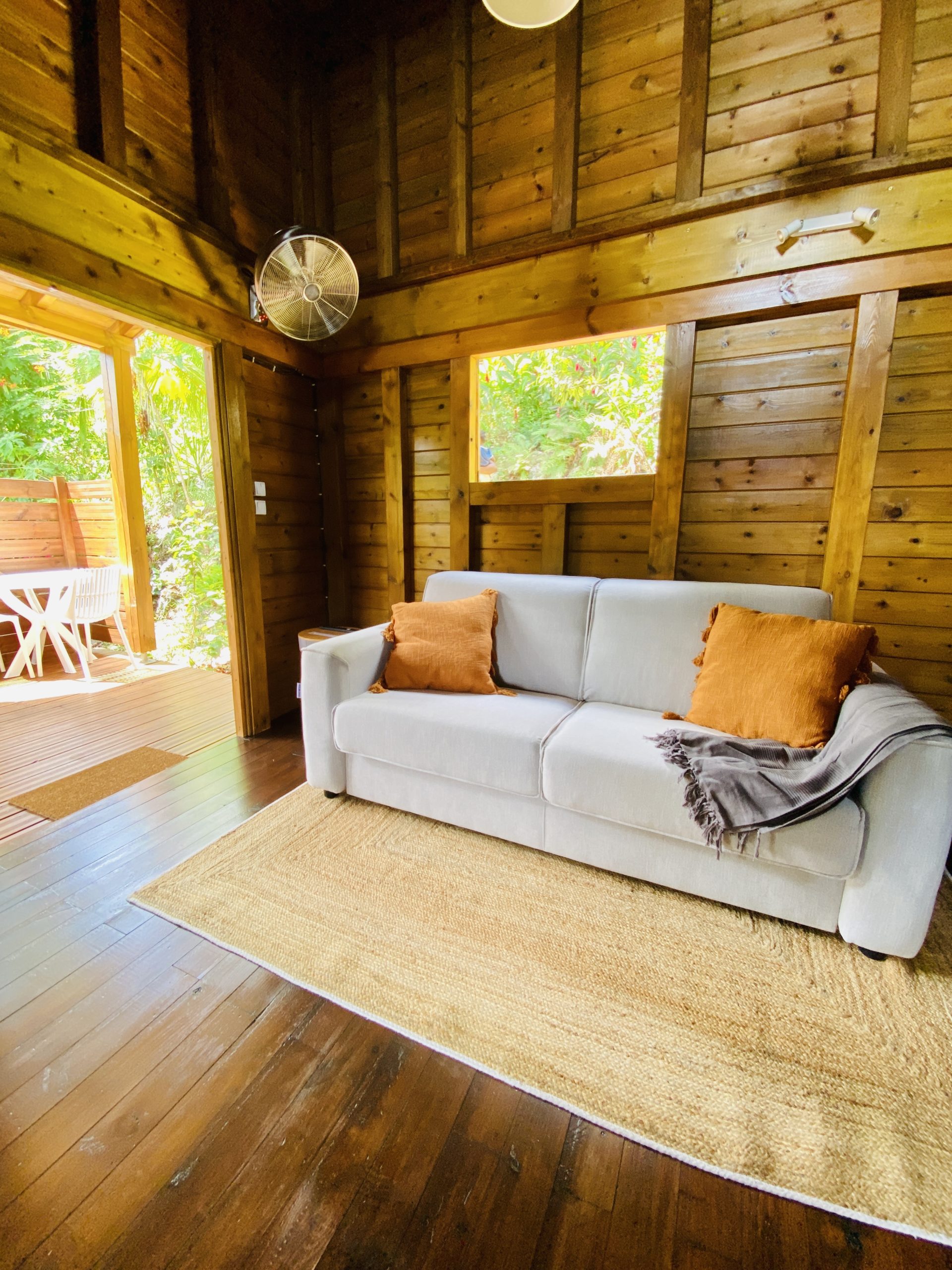 Salon Banana Cottage